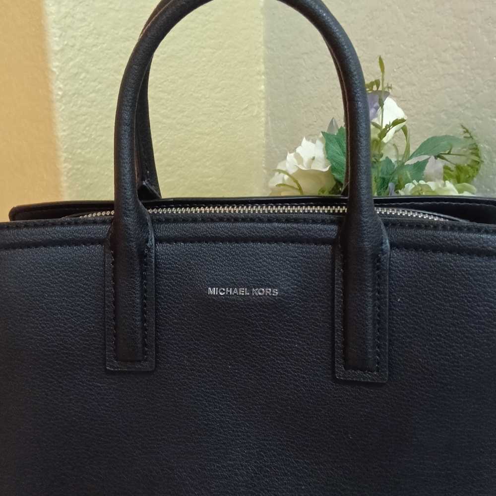 Michael Kors Black Leather Shoulder Bag